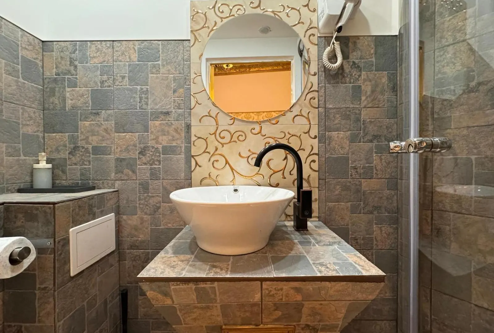 Harry Hotel Smart Hotel